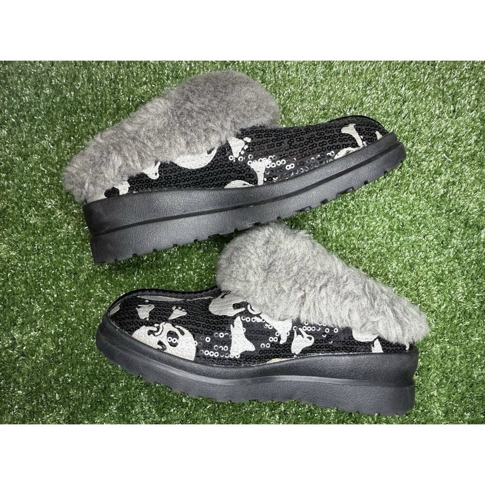 π UGG Heart Ugg Dreams Skulls Sequin Slippers Kids 3 NEW β¨ - Picture 2 of 7